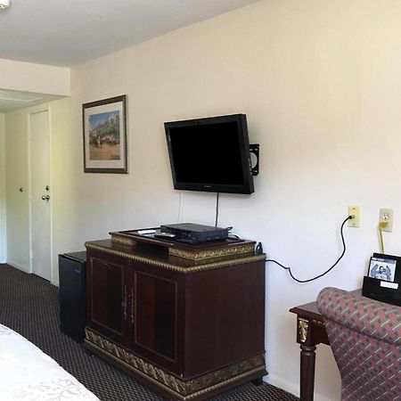 America'S Best Inn Urbana 섐페인 외부 사진
